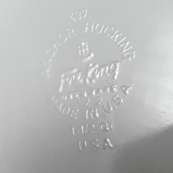 Vintage 1960s Fire King Oval Casserole Dish #347 1 1/2 Quart Meadow Green - Picture 2 of 5